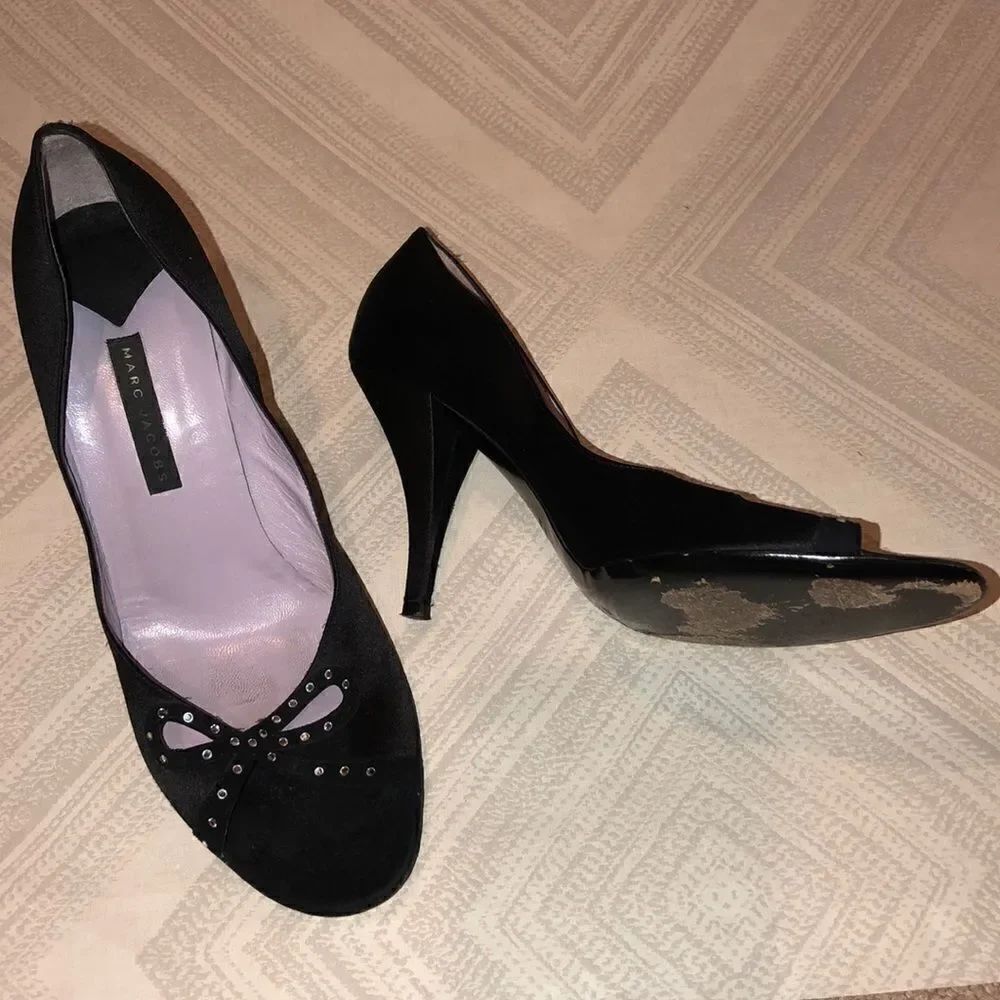 Marc Jacobs Black Satin Open Toe Heels with Rhinestone Bow Size 9